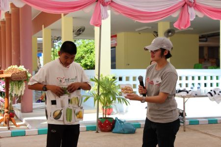 Baan Nong Chum Phol School 10-03-17 (16)