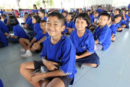 Gallery-Aji Volunteer-Anubankhokcharoen School- Lop  (36)