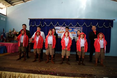 Winter Coat Donation+OBEC (12)