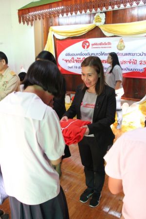 Winter Coat Donation+OBEC (14)