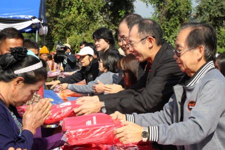 Winter Coat Donation+Thai PB (11)