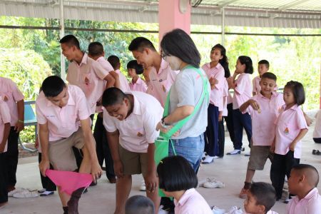 Baan Nong Chum Phol School 10-03-17 (13)