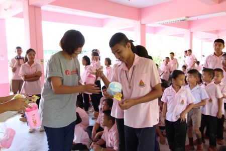 Baan Nong Chum Phol School 10-03-17 (21)