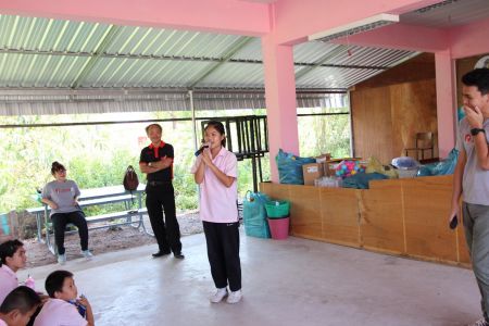 Baan Nong Chum Phol School 10-03-17 (24)