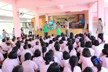 Baan Nong Chum Phol School 10-03-17 (42)