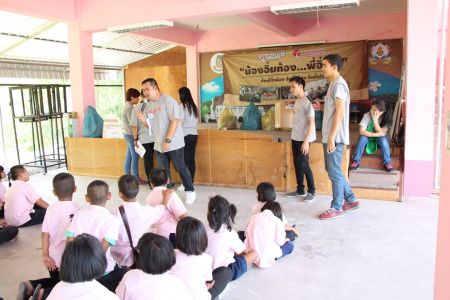 Baan Nong Chum Phol School 10-03-17 (9)