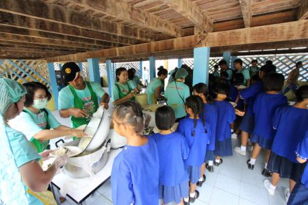 Gallery-Aji Volunteer-Anubankhokcharoen School- Lop  (18)