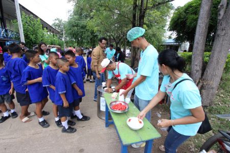 Gallery-Aji Volunteer-Anubankhokcharoen School- Lop  (22)