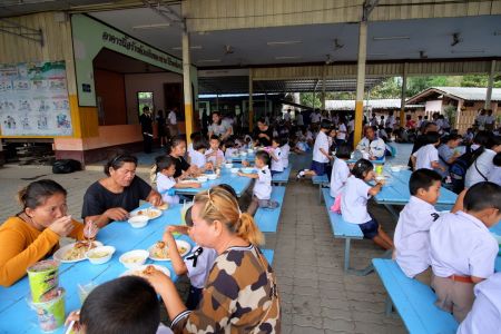 Wat Baan Chung School 15-12-16 (9)